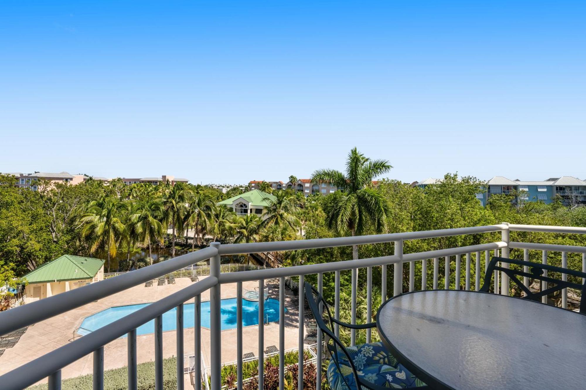 Sunrise Suites Paradise Escape #407 キーウェスト 部屋 写真