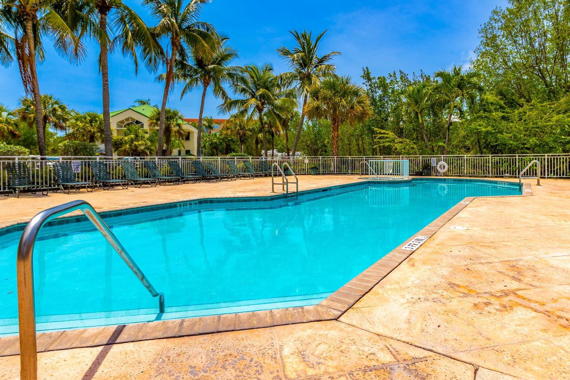 Sunrise Suites Paradise Escape #407 キーウェスト 部屋 写真